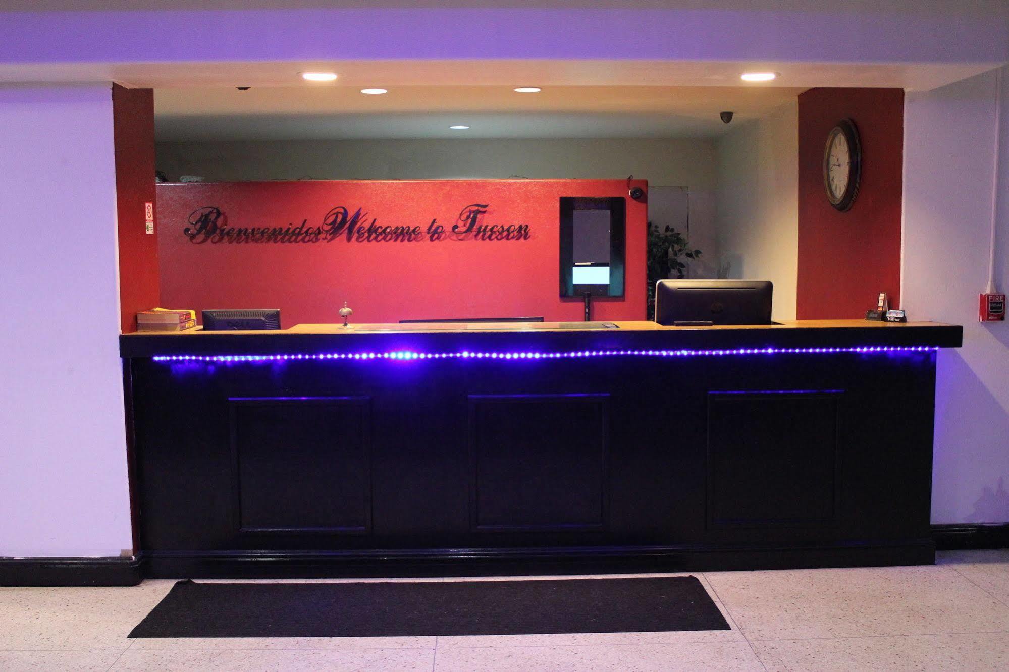Fortuna Inn And Suites ツーソン エクステリア 写真