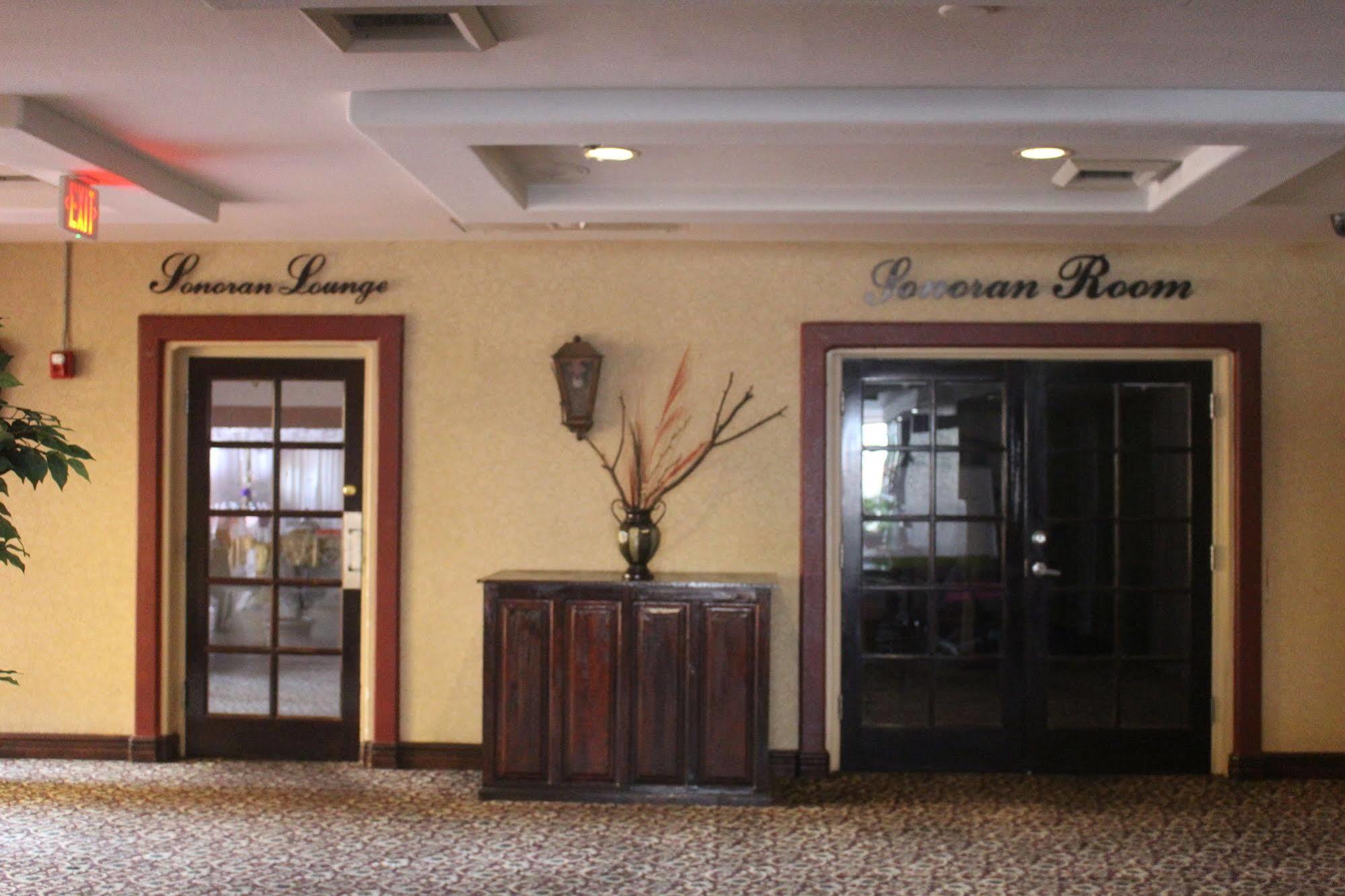 Fortuna Inn And Suites ツーソン エクステリア 写真